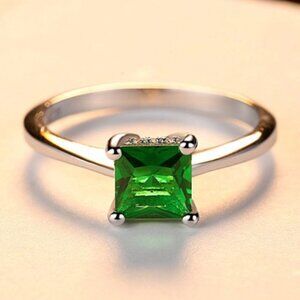 Sterling Silver Emerald Gemstone Ring